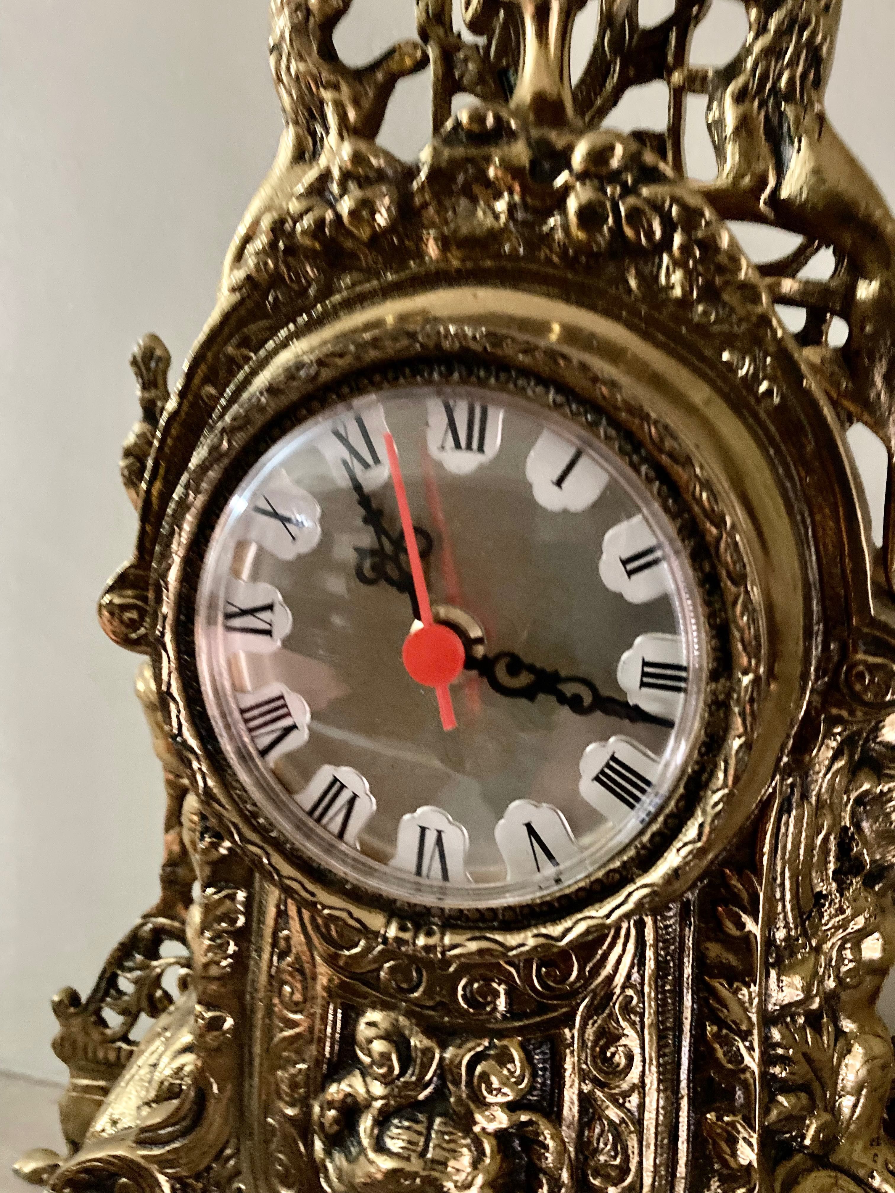 Relógio em Latão Vintage - Perfeito Estado