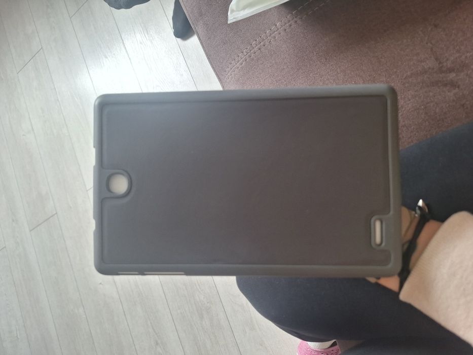 Etui na tablet kolor szary