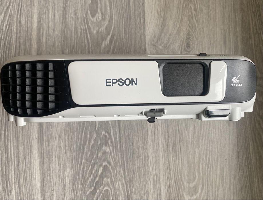 Epson EB-W42  3600 lm! проектор короткофокусний