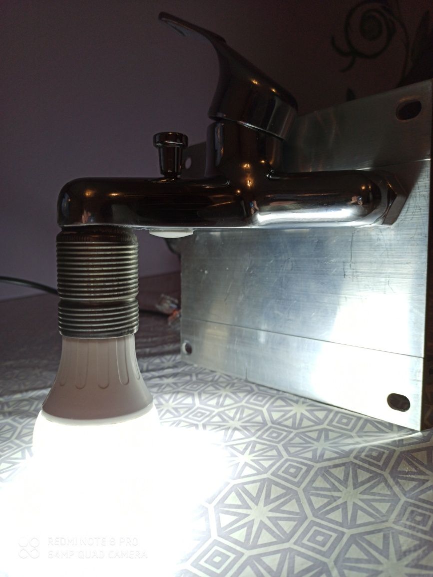 Ciekawa unikalna lampka LED. Lampa ścienna hand made loft industrial