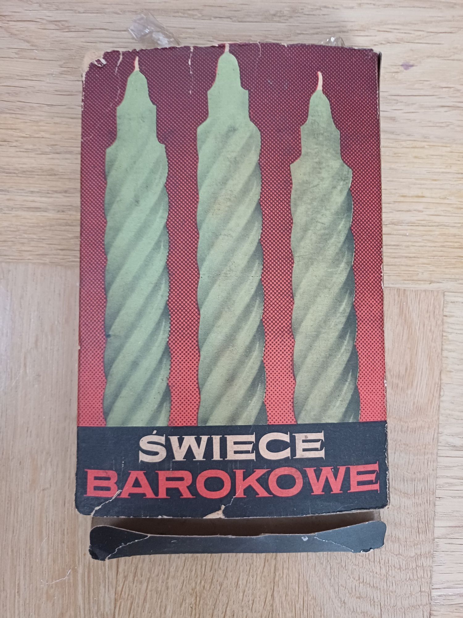 Świecę barokowe PRL