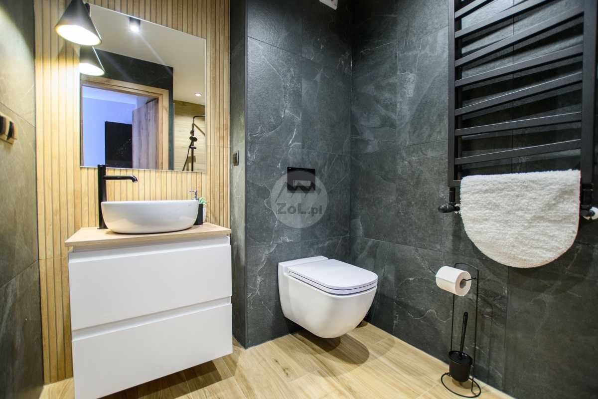 Pokoje i Apartamenty "Pod Blachówką 9"