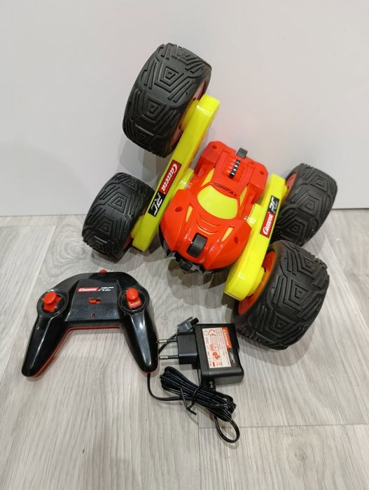 Jak Nowy kaskaderski Carrera RC Turnator 2.4GHz zdalnie sterowany