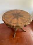 Mesa de centro em madeira