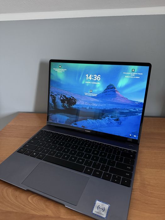 Laptop Huaweii MateBook 13