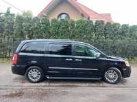 Chrysler Town & Country Voyager Chrysler Town&Country Limited 2011 rok bogata wersja