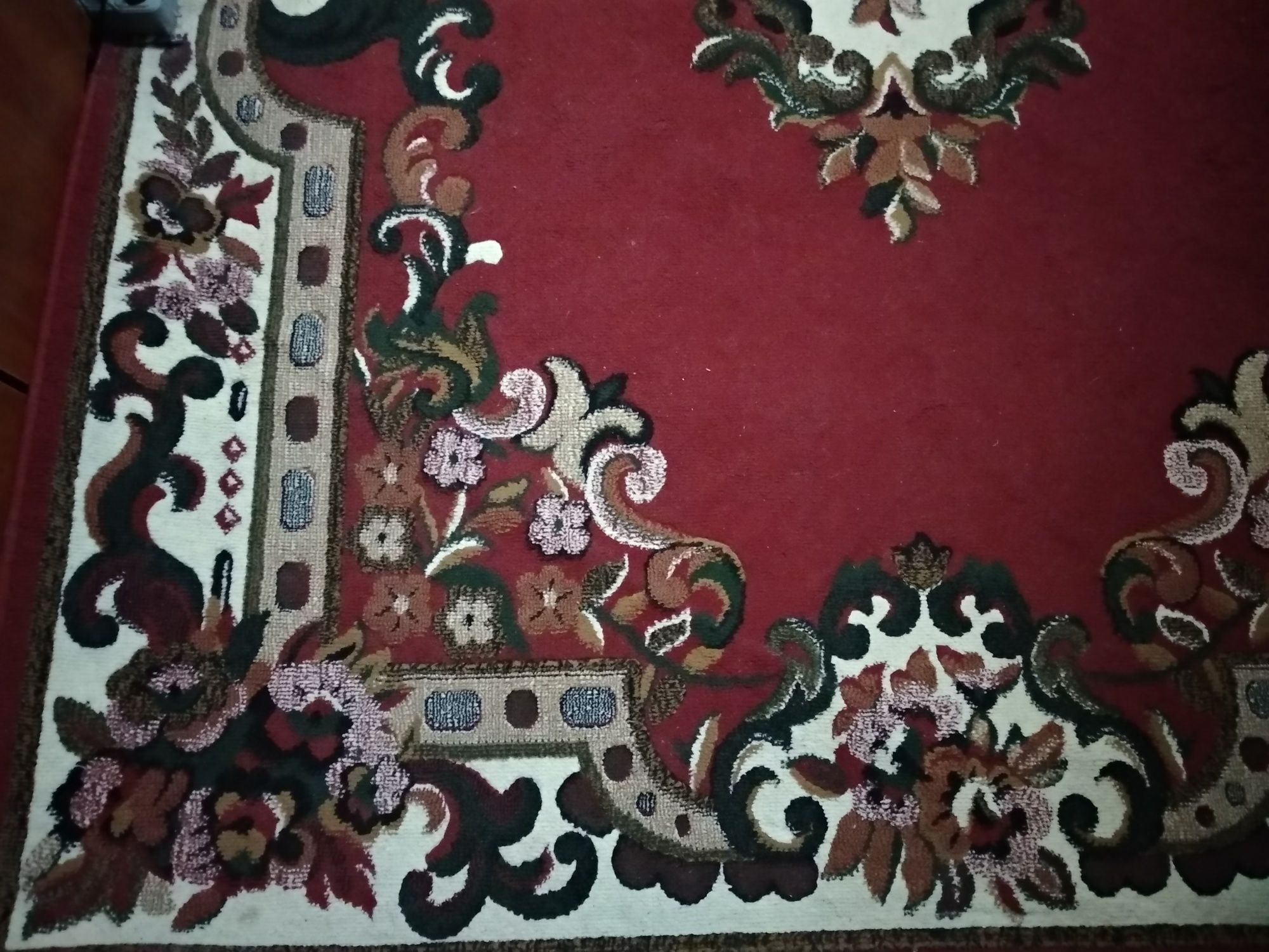 Продам килим з вовною бордо ковер