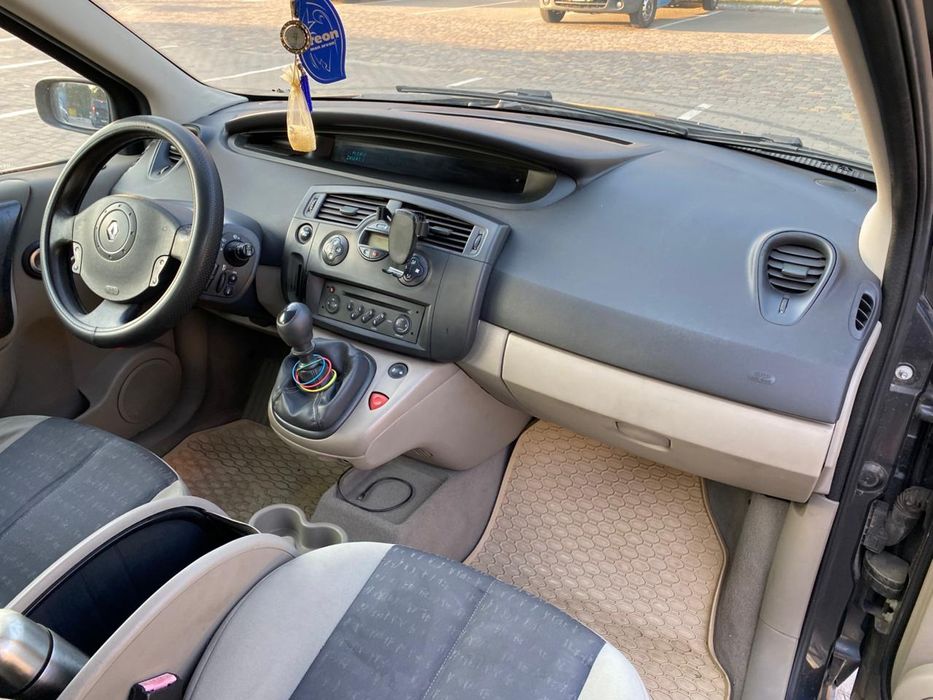 Renault Grand Scenic 2005
