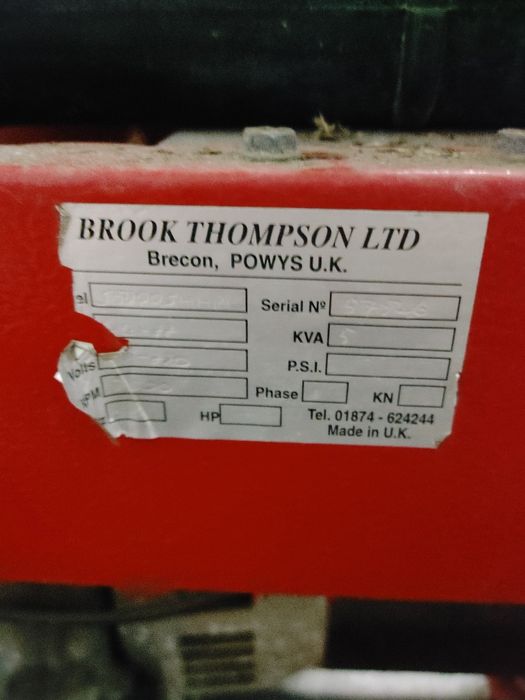 Генератор для виробництва, дому.