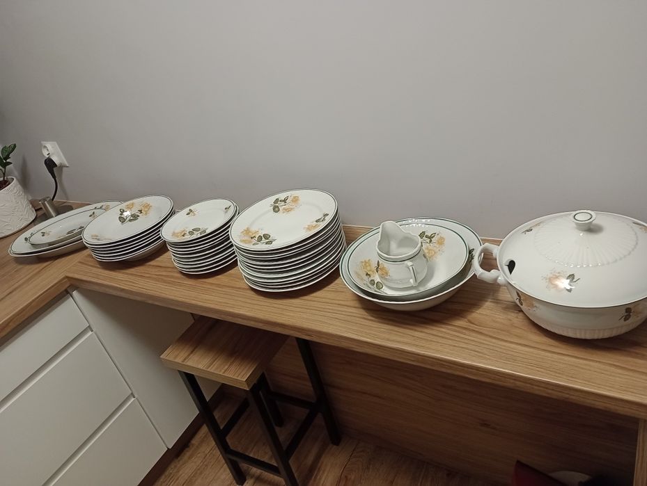 Zestaw obiadowy na 12 osób porcelana Włocławek