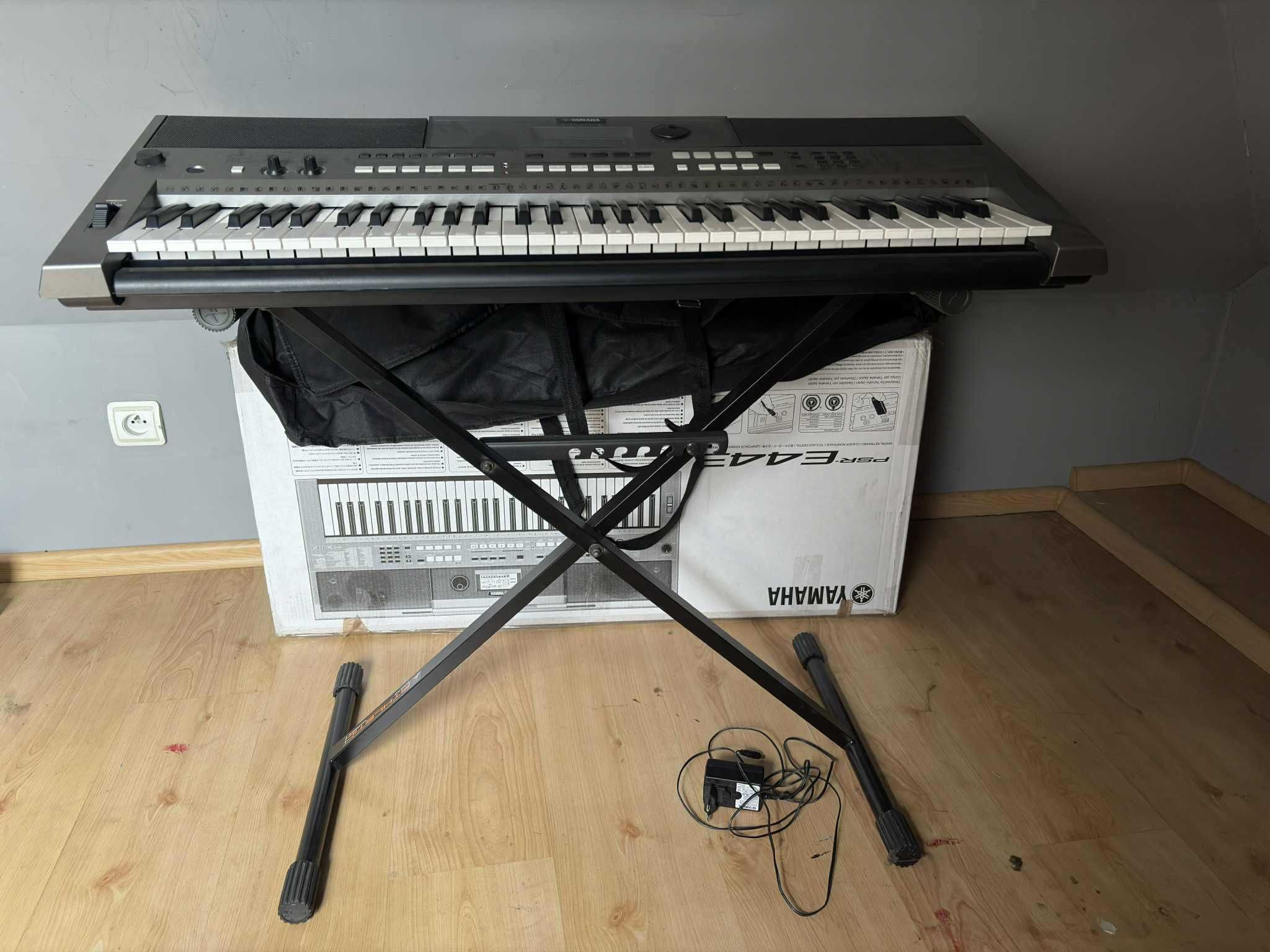 (rezerwacja)Yamaha PSR-E443 – zadbana, gotowa do grania!!! OKAZJA!!!
