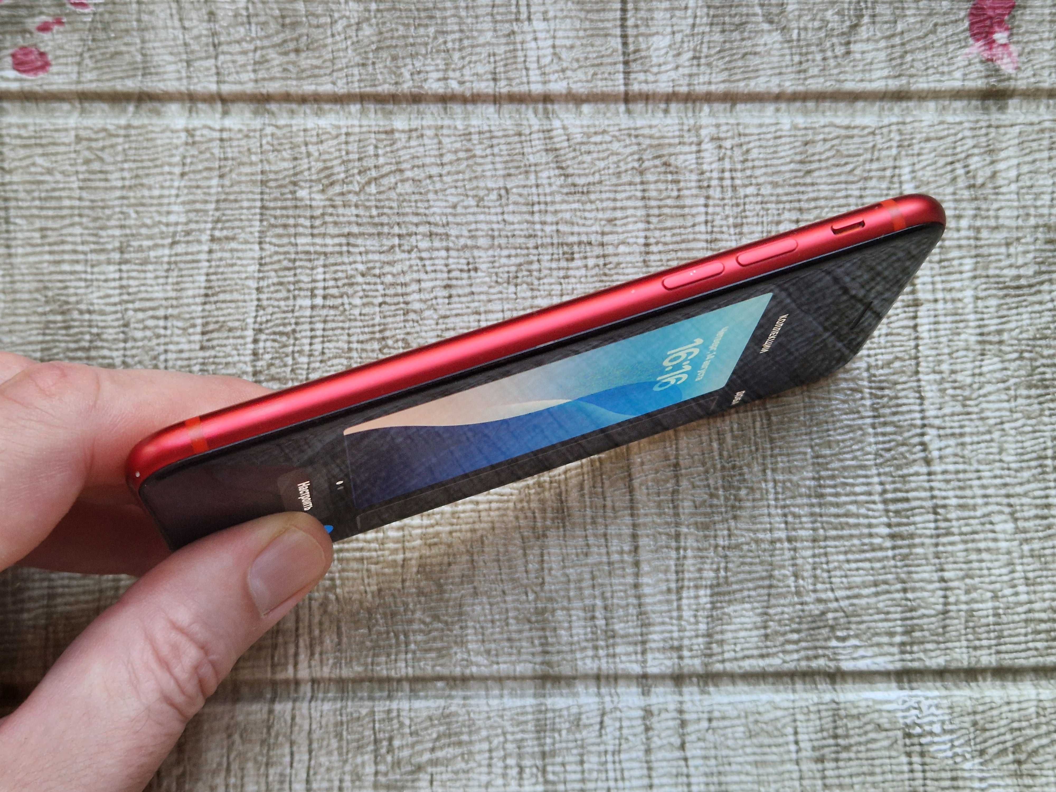 iPhone SE 2020 128 Red неверлок все работает айфон се красный
