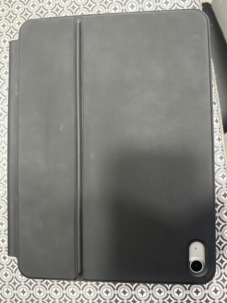 Capa magnetic com teclado Ipad 10th geration 2020, e caneta iStore