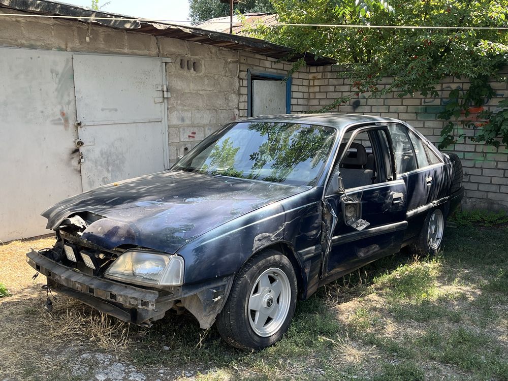 Opel Omega A 1990 2.0 C20NE
