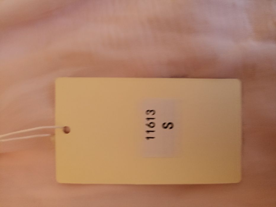 Vestido rosa com etiqueta