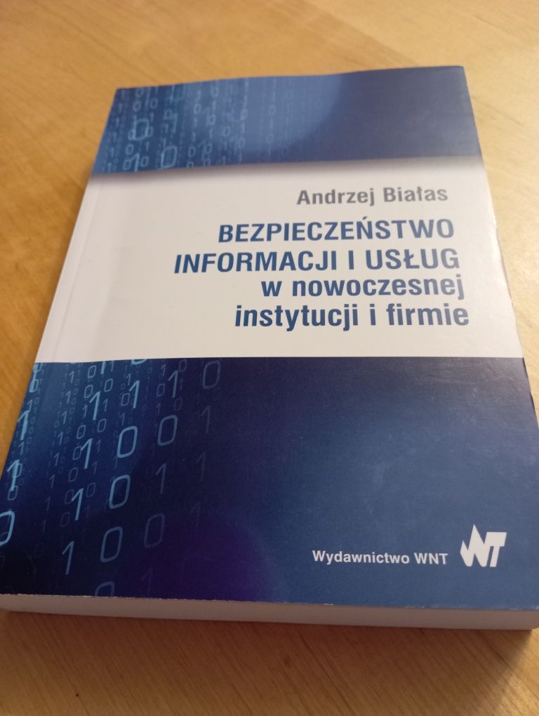 Bezpieczeństwo informacji i usług Andrzej Białas