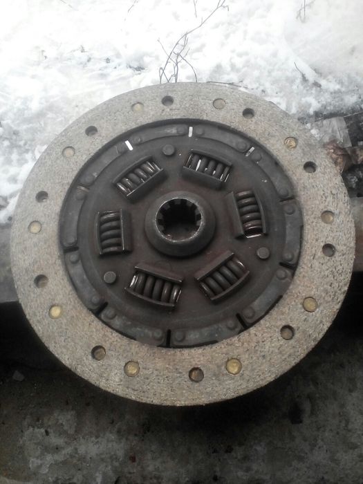 Продам автозапчасти, катушка зажигания  втягивающее реле диск сцеплени