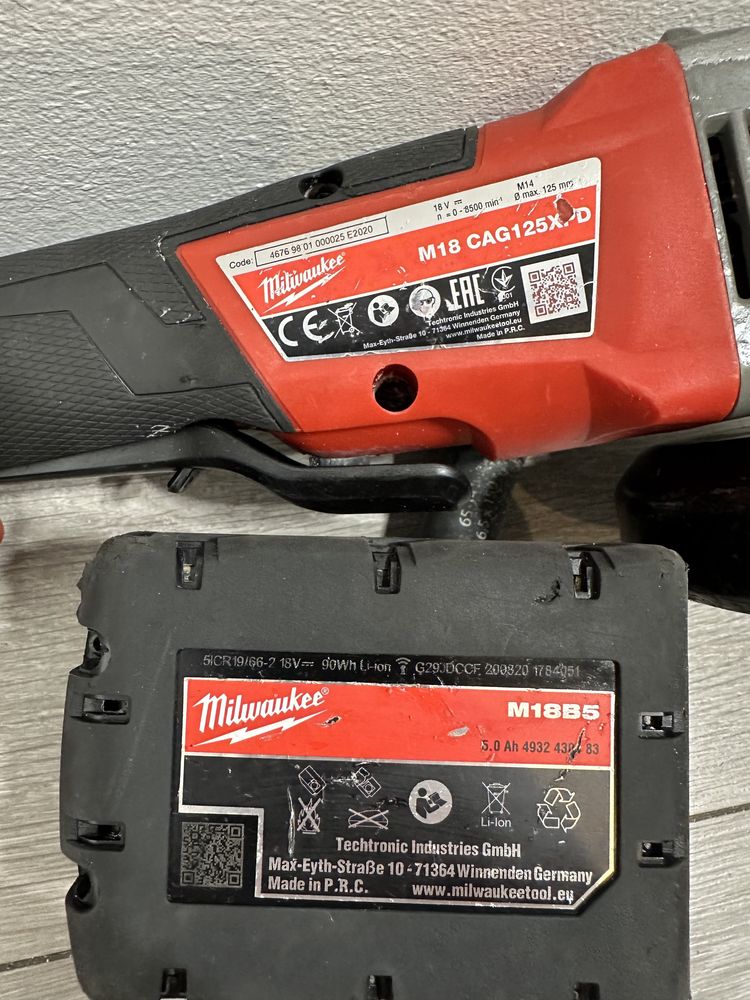 Безщіткова акум. Болгарка Milwaukee M18 CAG125XPD