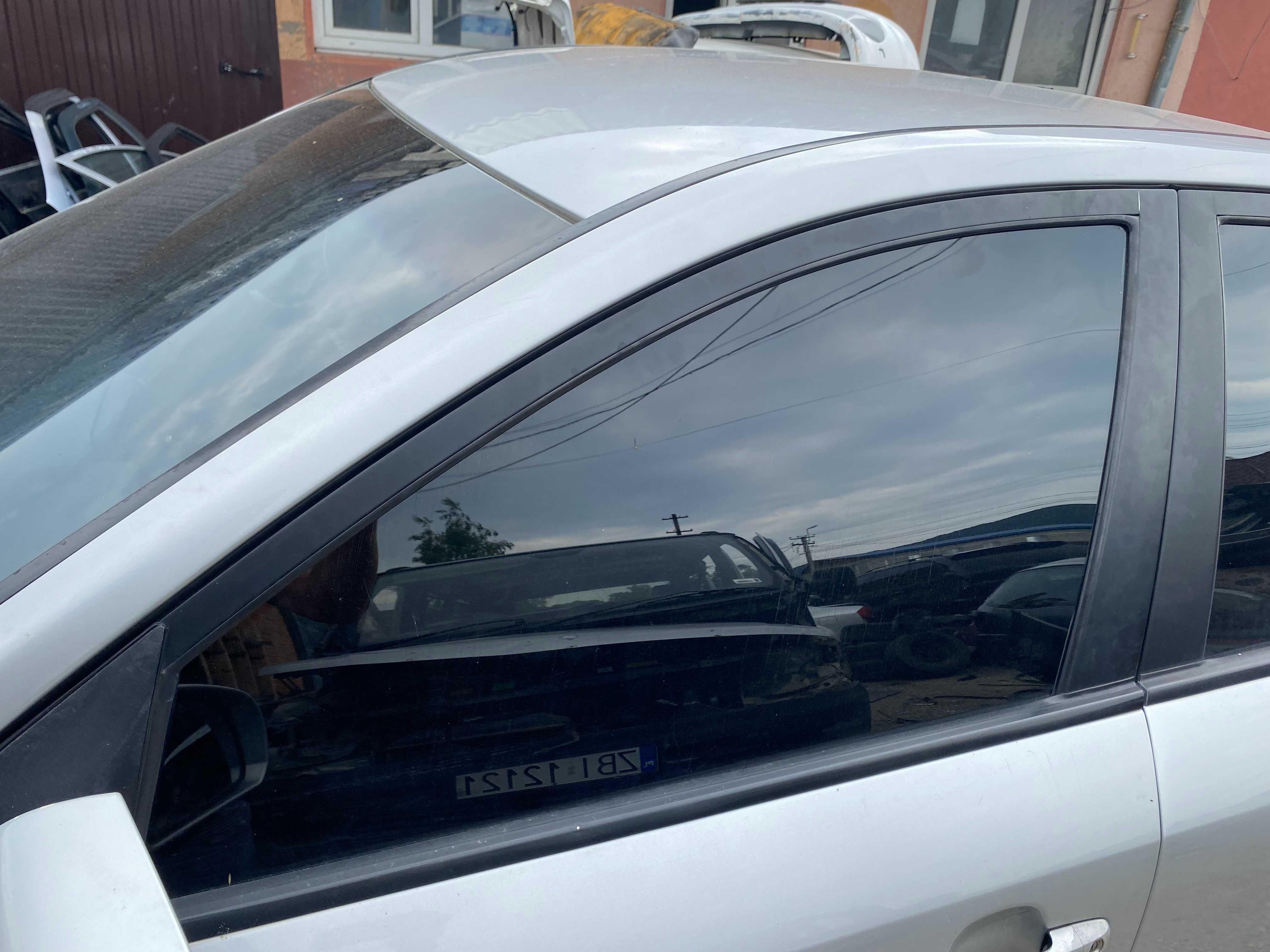 Скло стекло переднє ліве левое Hyundai Sonata NF Соната з розборки