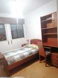 Vendo cama de solteiro e secretária completa