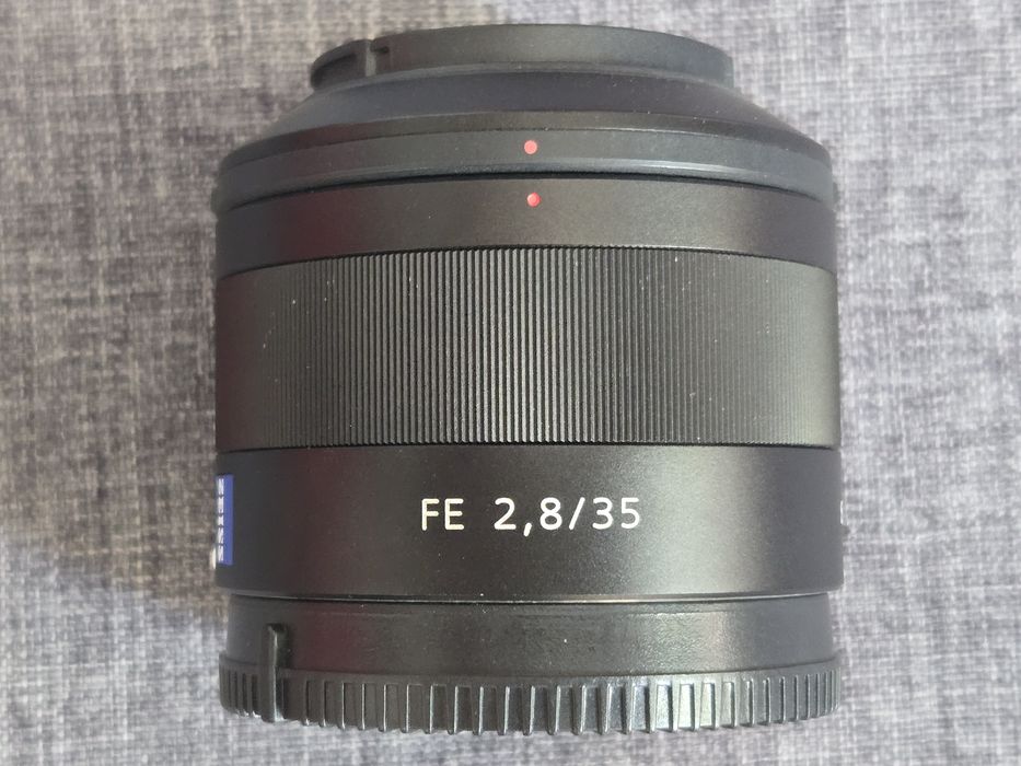 Sony FE 35mm f/2.8 ZEISS Sonnar