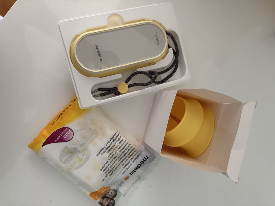Medela Freestyle™ bomba tira leite dupla mãos livres elétrica portátil