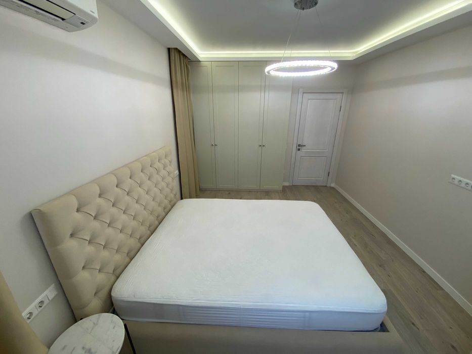 Оболонь Сдам Шикарну 2х кімнатну вул Героїв Полку Азов 8