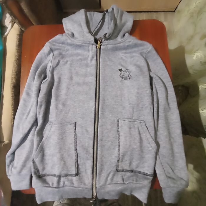 Детский спортивный костюм .