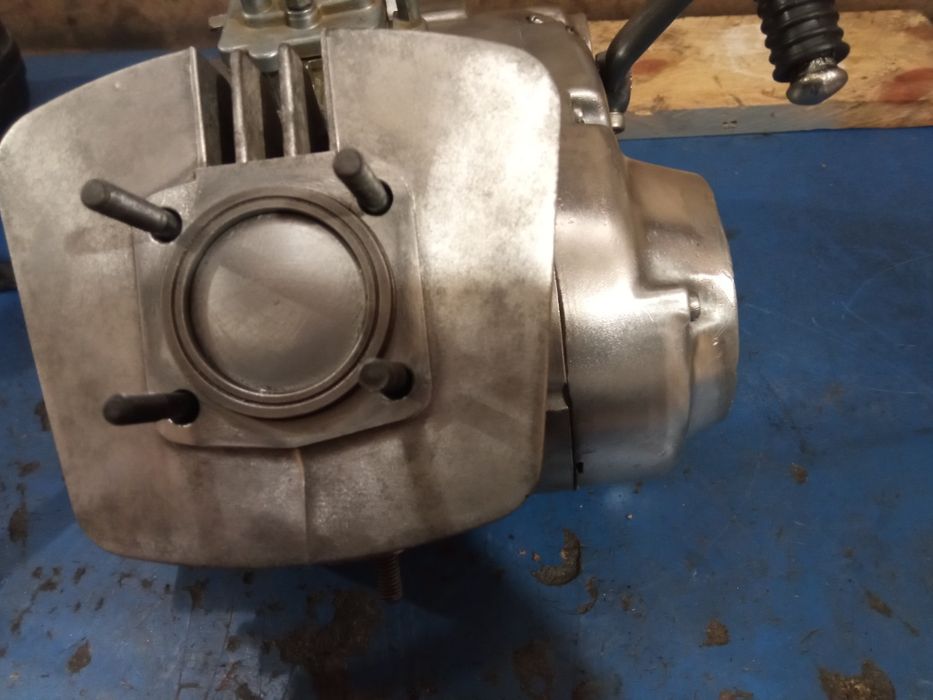 Продам двигун В50М на мопед Карпати Рига Верховина.