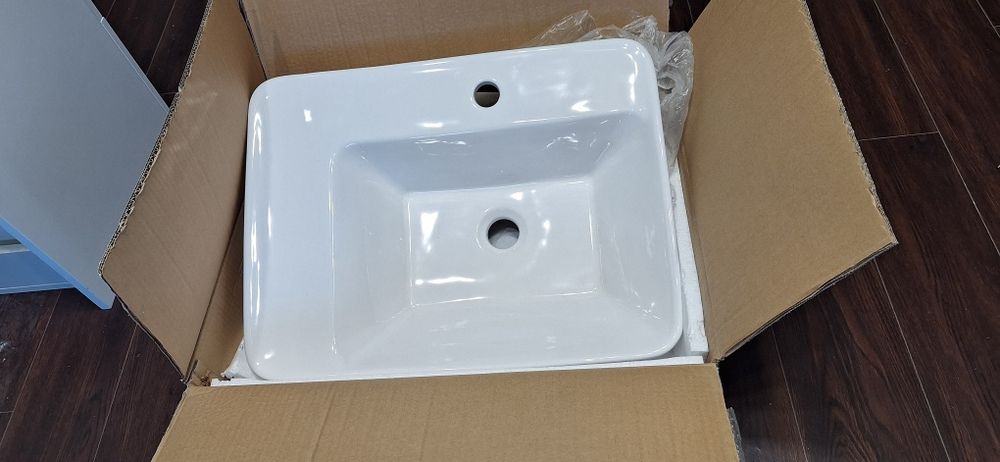 Продам умивальник з тумбою