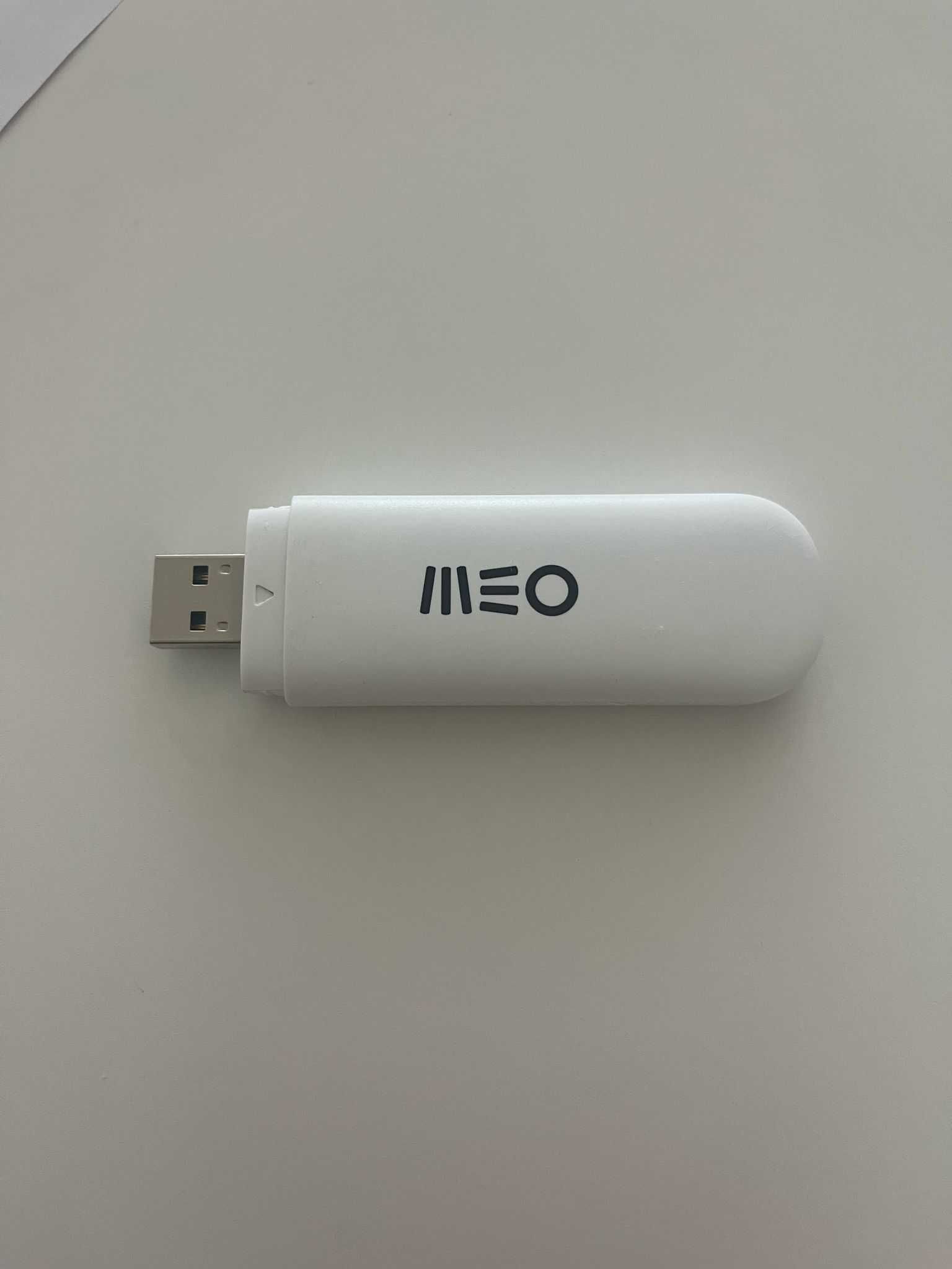 PEN 4G MEO usada