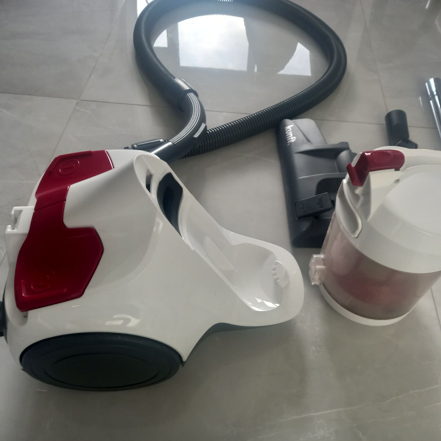 Aspirador Kunft 700 W sem saco