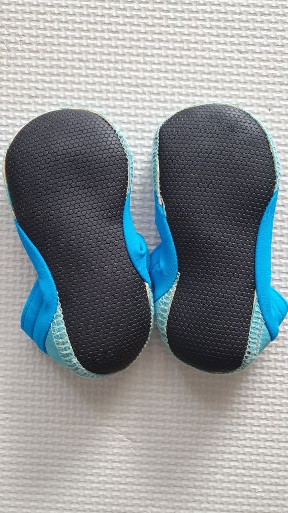 Skarptki, buty do wody, na plażę 22/23