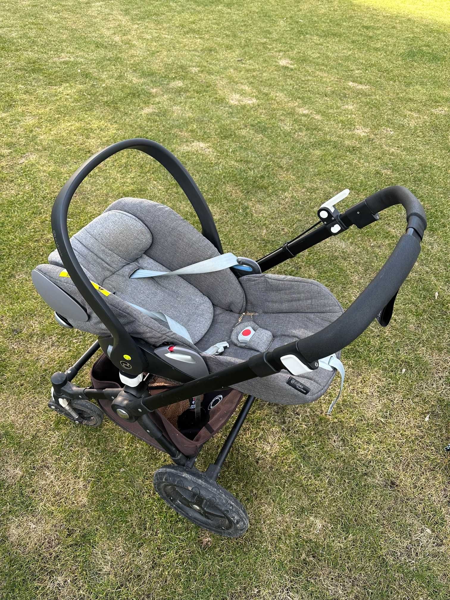 Fotelik Cybex Aton Q 0-13kg wraz z bazą Isofix Aton Q fix