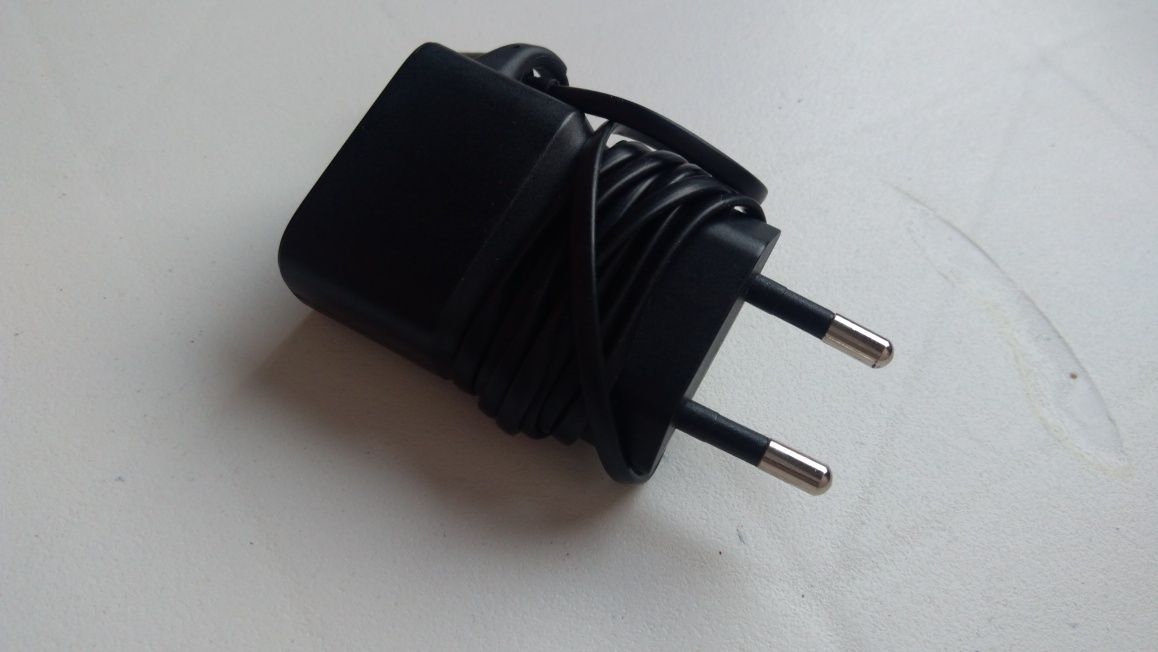 Ładowarka sieciowa MICROSOFT micro USB