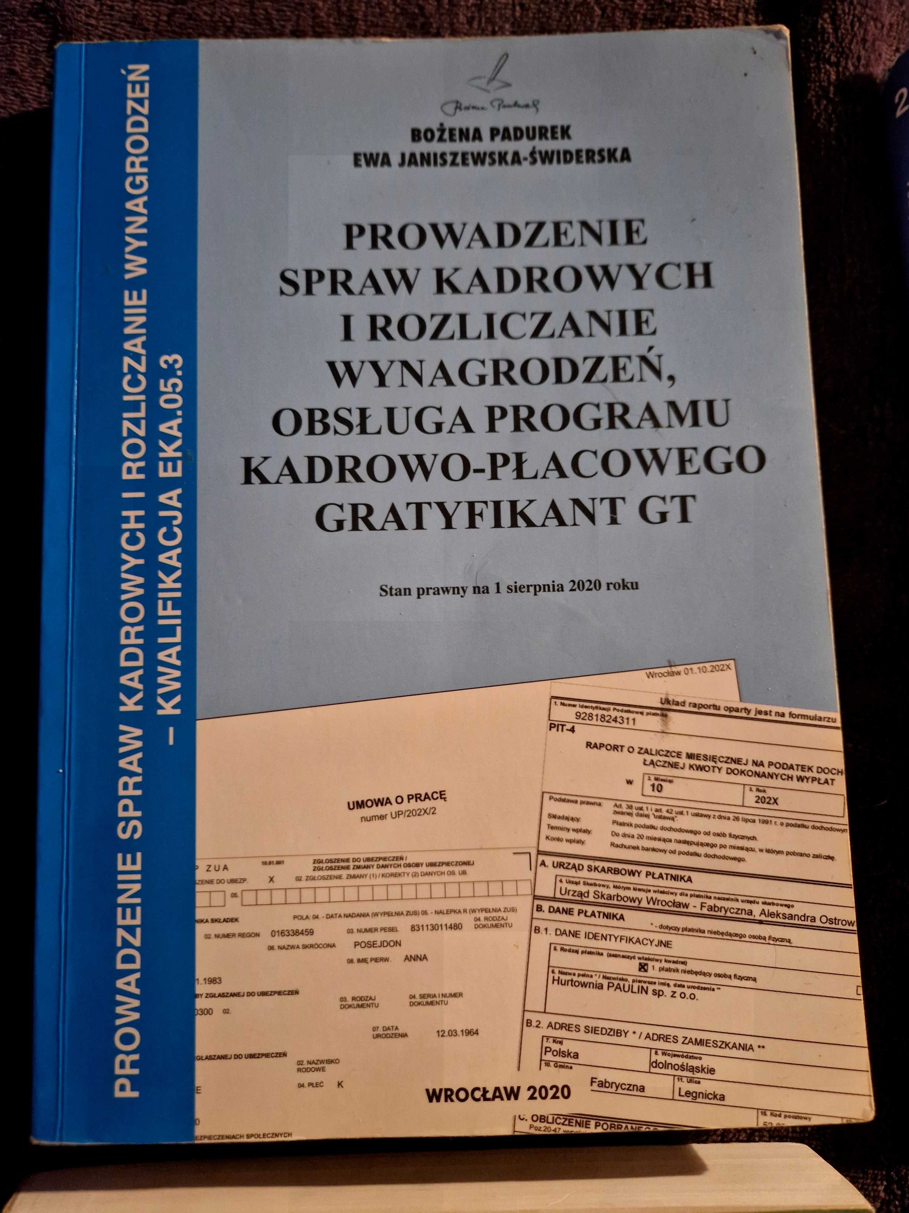 Prowadzenie spraw kadrowych i rozliczanie wynagrodzeń.