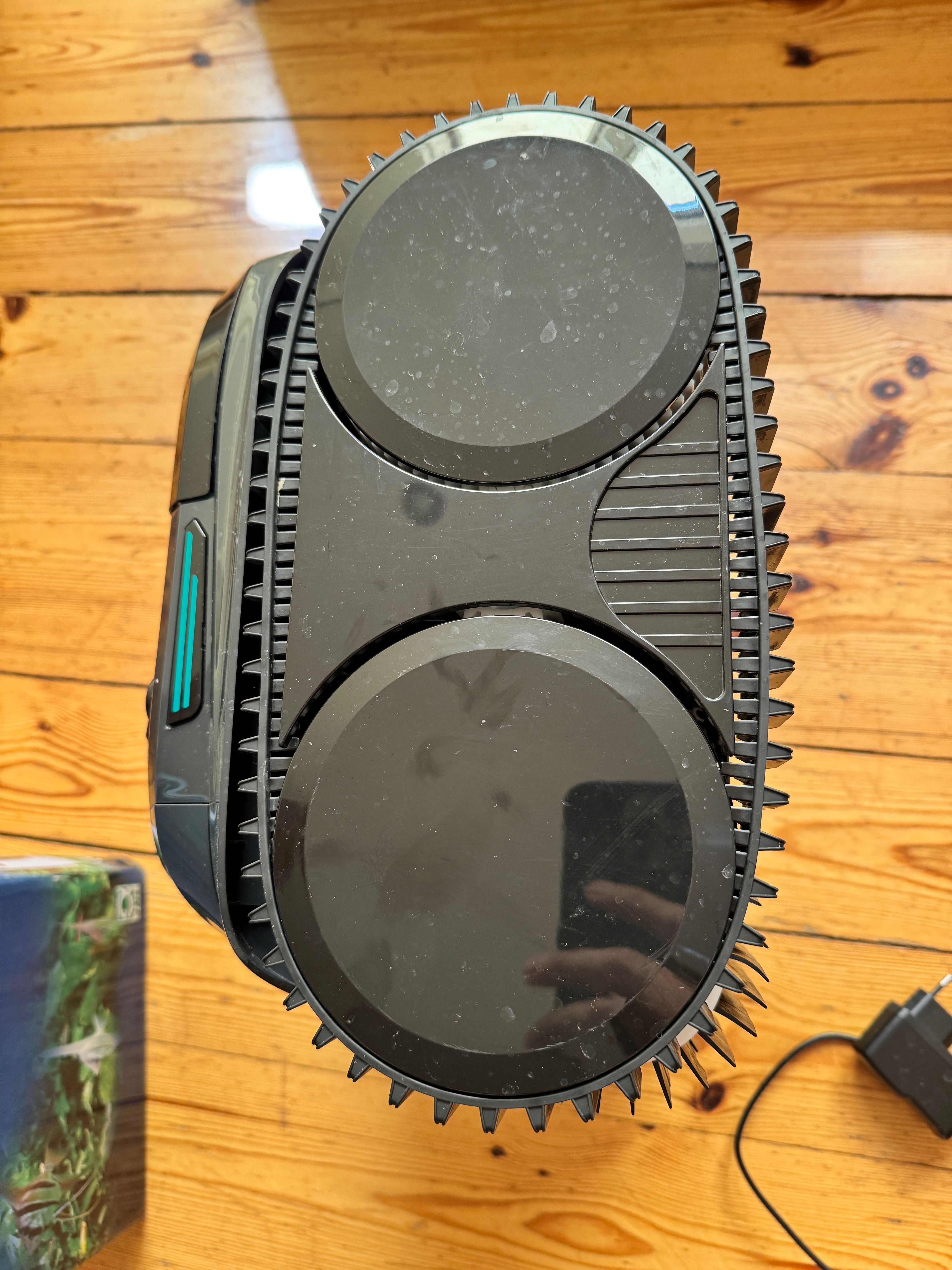 Wybot C2 Vision AI robot basenowy do czyszczenia
