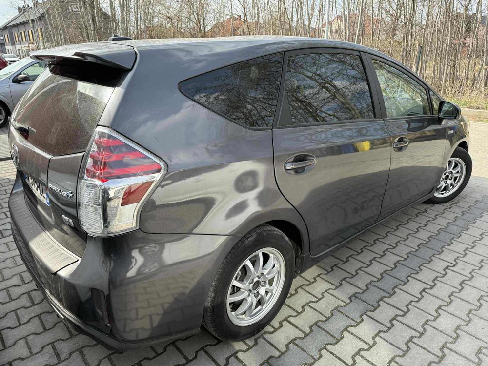 Toyota Prius Plus