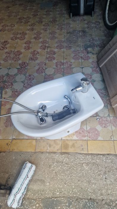Bidé como novo à venda