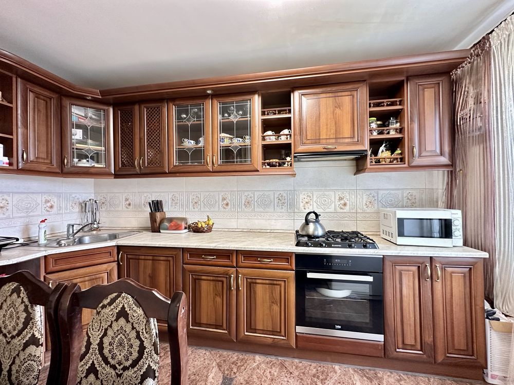 Продаж 2 кім. по вулиці Брацлавська