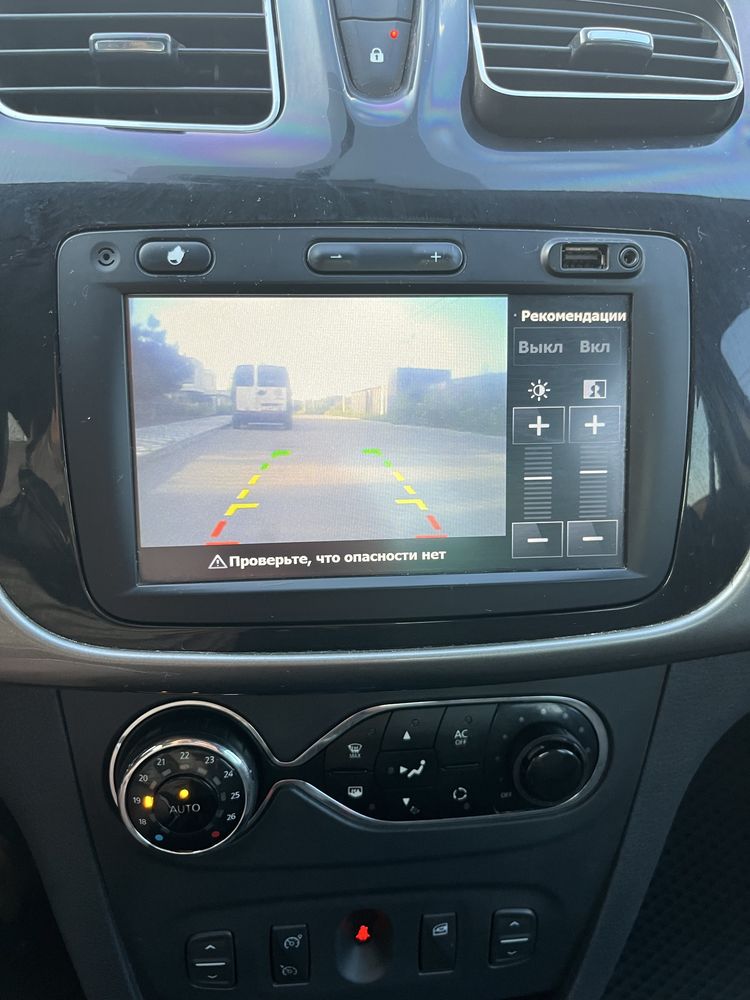 Renault Logan 2014