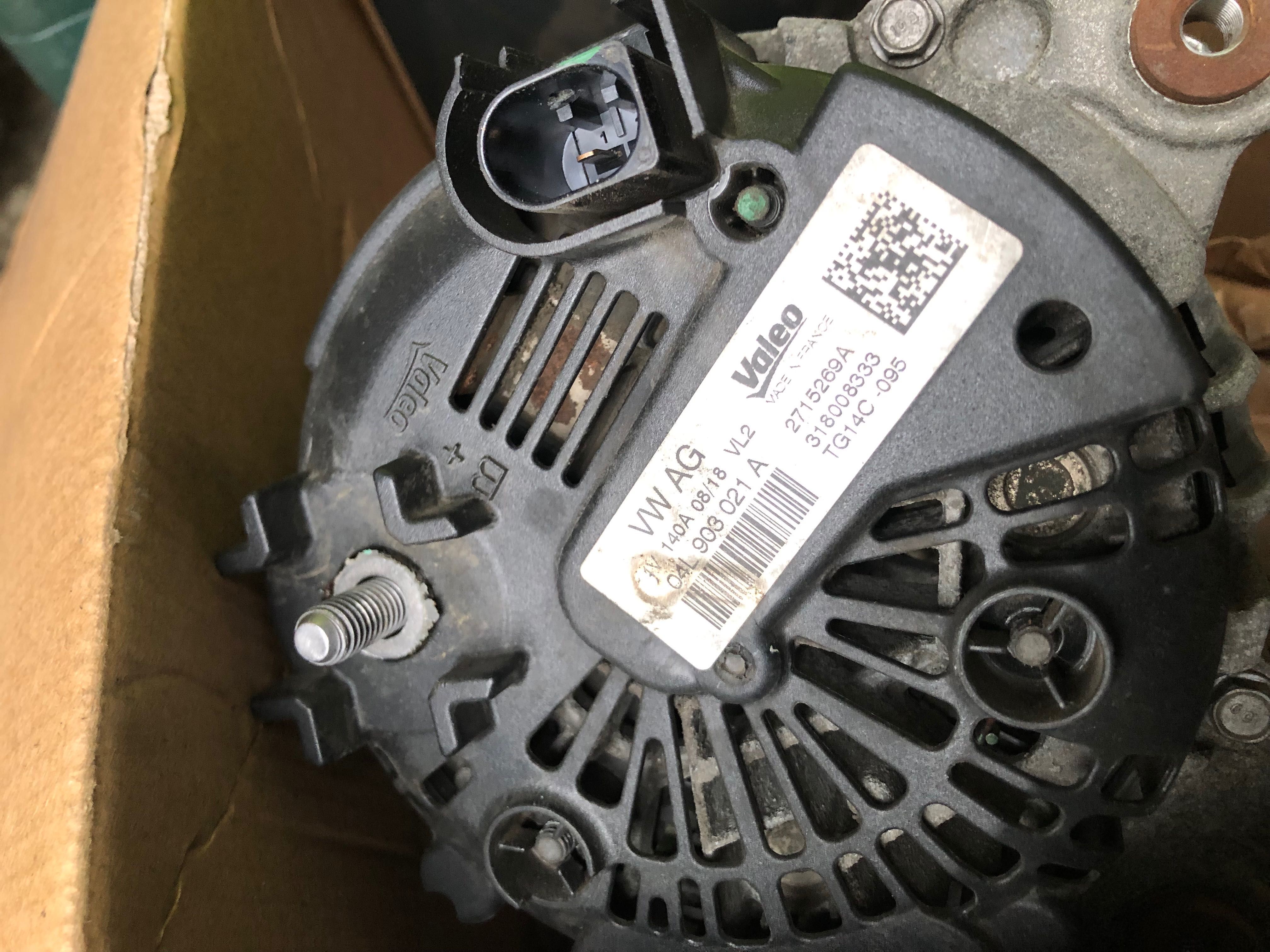 Alternator vw passat B8 1.6 105 KM 18r oryginał