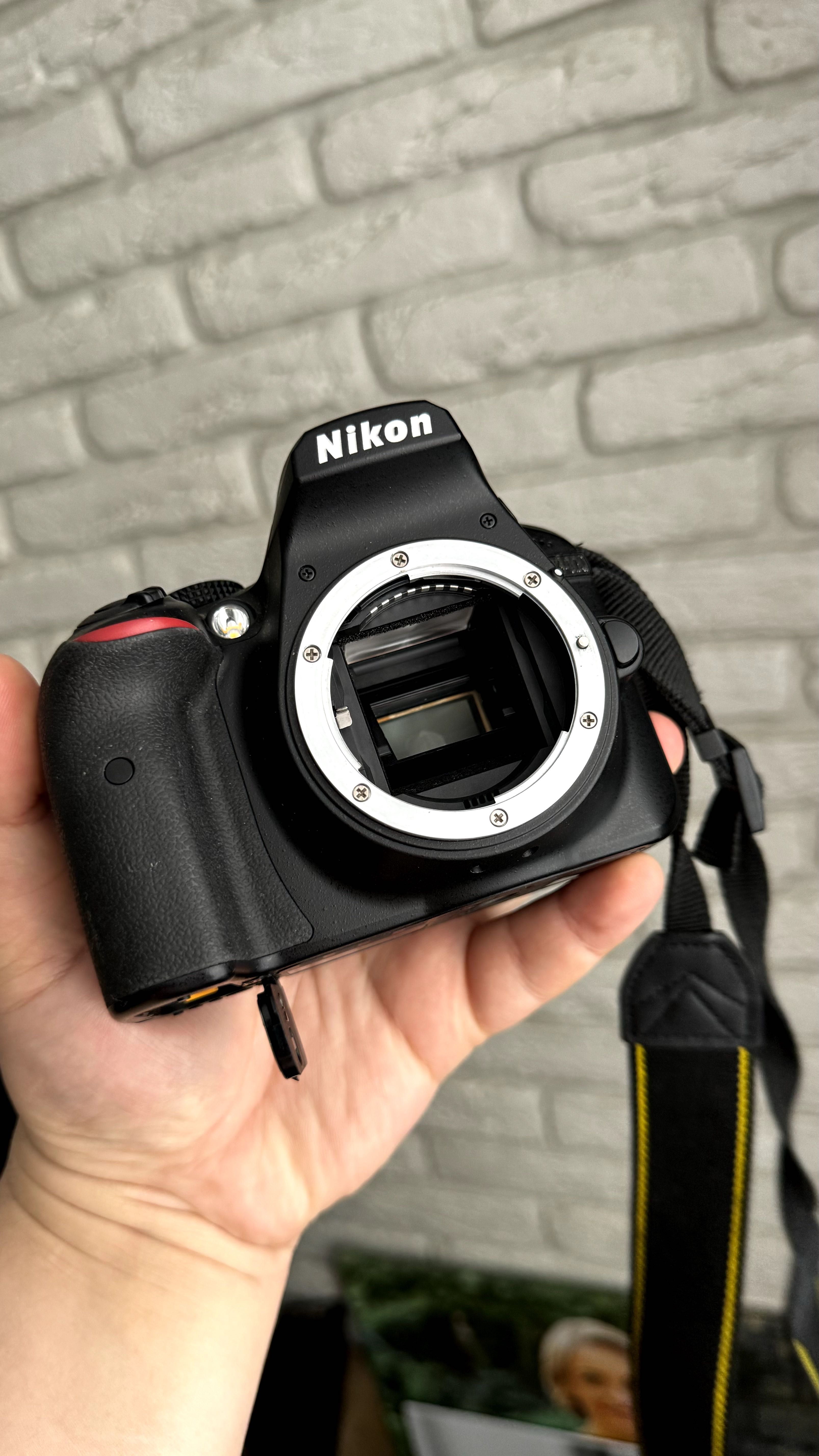 Фотоапарат Nikon D3400 AF-P 18-55 mm 24.7MP f/3.5-5.6G VR Kit Full HD
