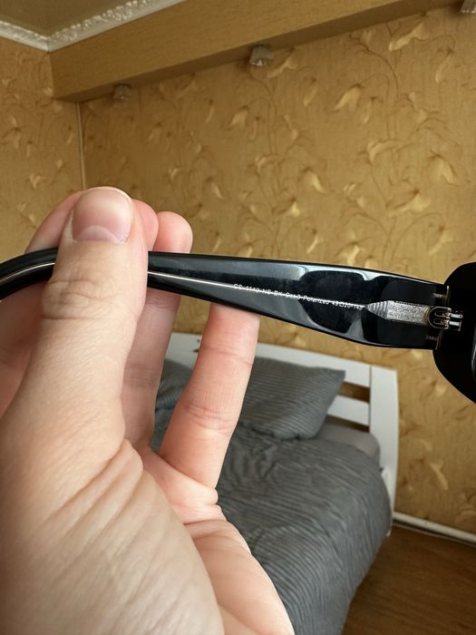 Сонцезахисні окуляри від фірми «casta»