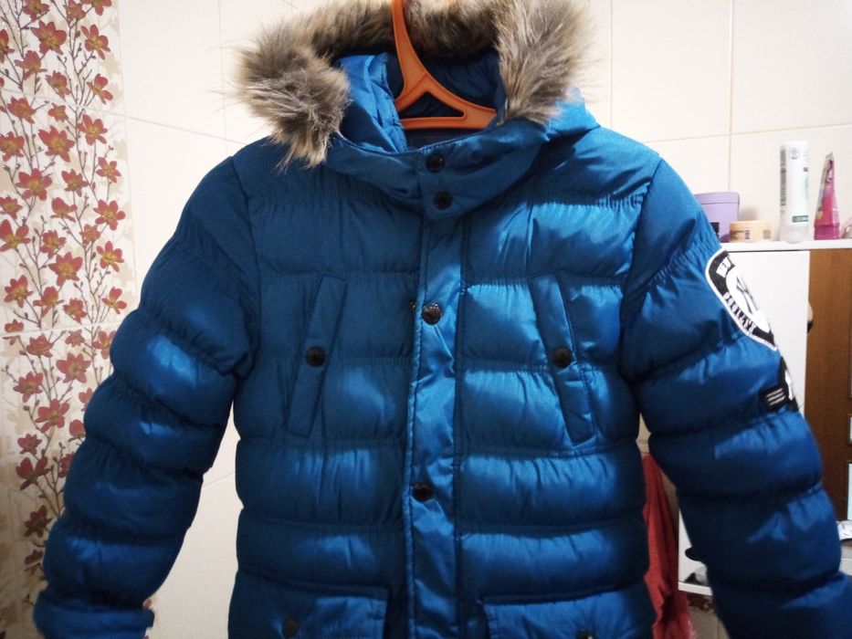 Куртка зимова на 10-12 років.