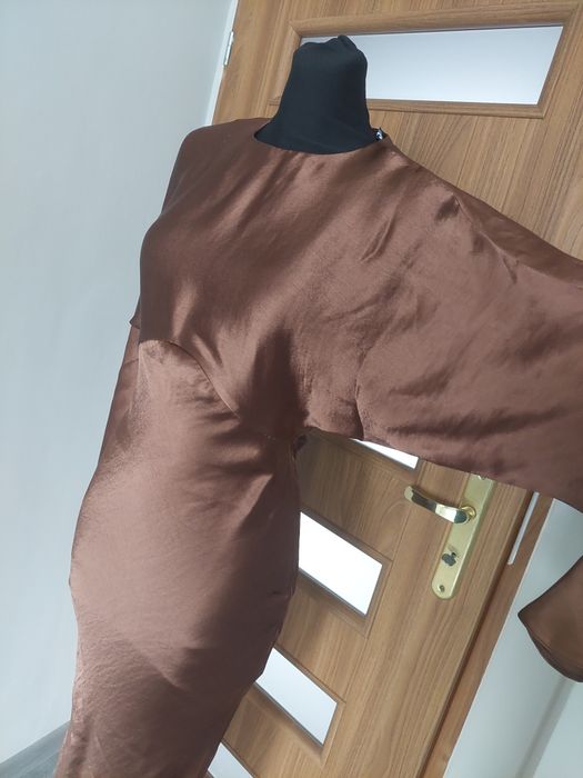 Maxi sukienka satynowa kimono na wesele imprezę okazjonalna asos M