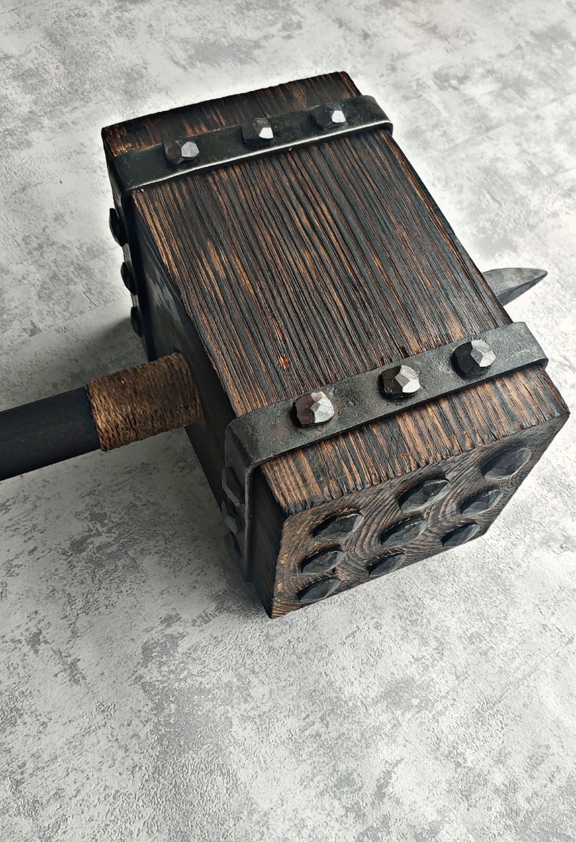 Młot kuty metal+drewno