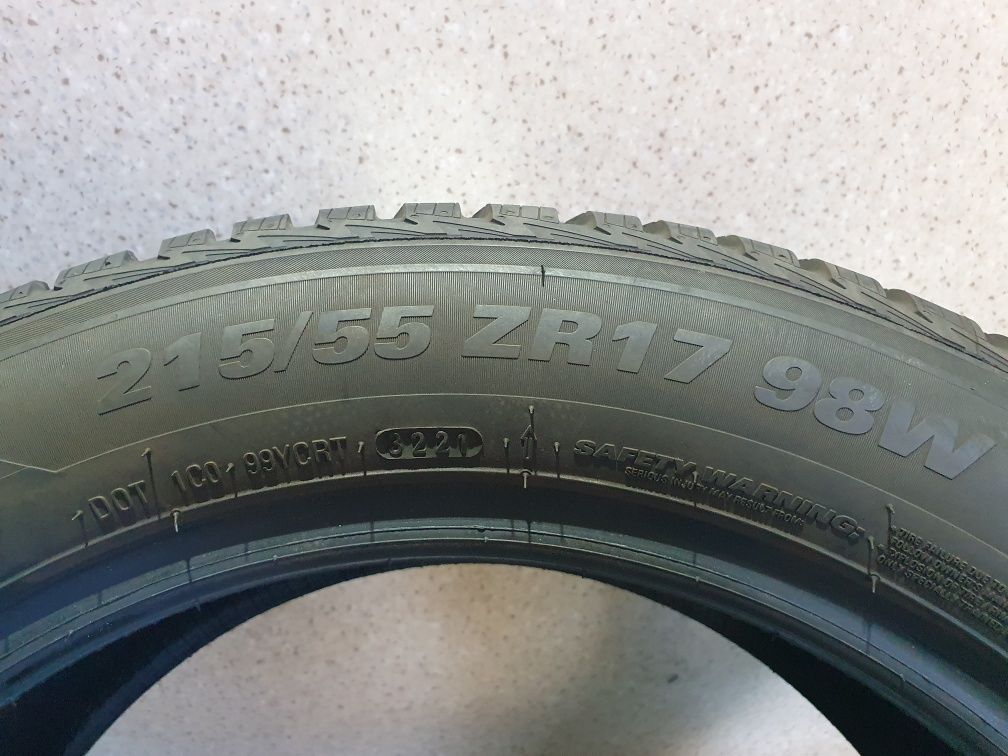 Kumho Solus 4S HA32 215/55R17