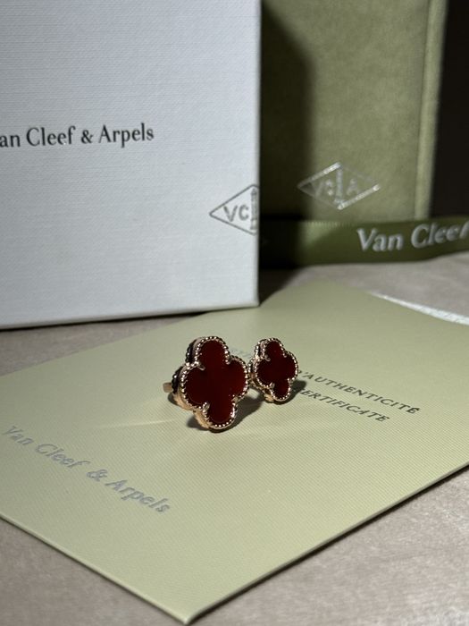 Кільце у стилі Van Cleef & Arpels