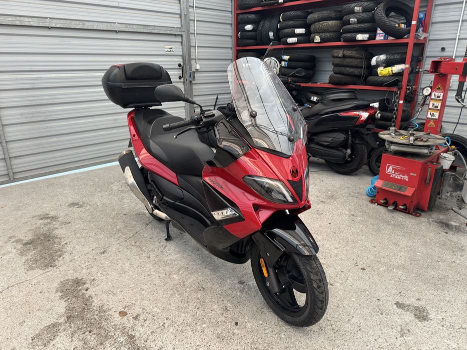 Malaguti Madison 300 Aprilia SR Max 300 fv raty transport